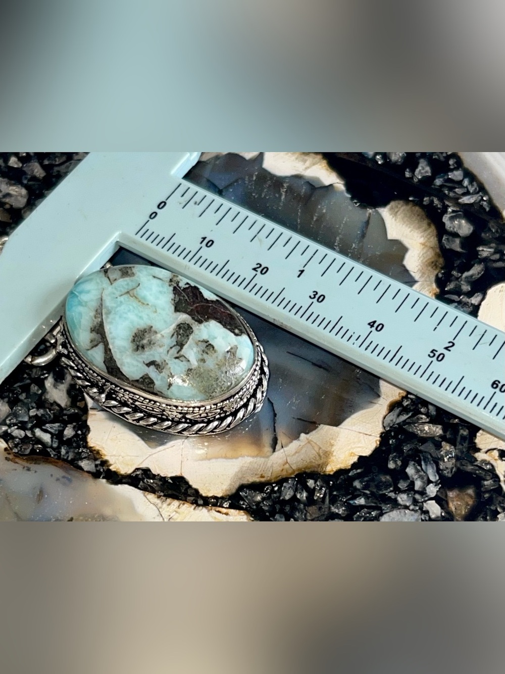 DR Caribbean Larimar Crystal Pendant Necklace - Picture 16 of 17